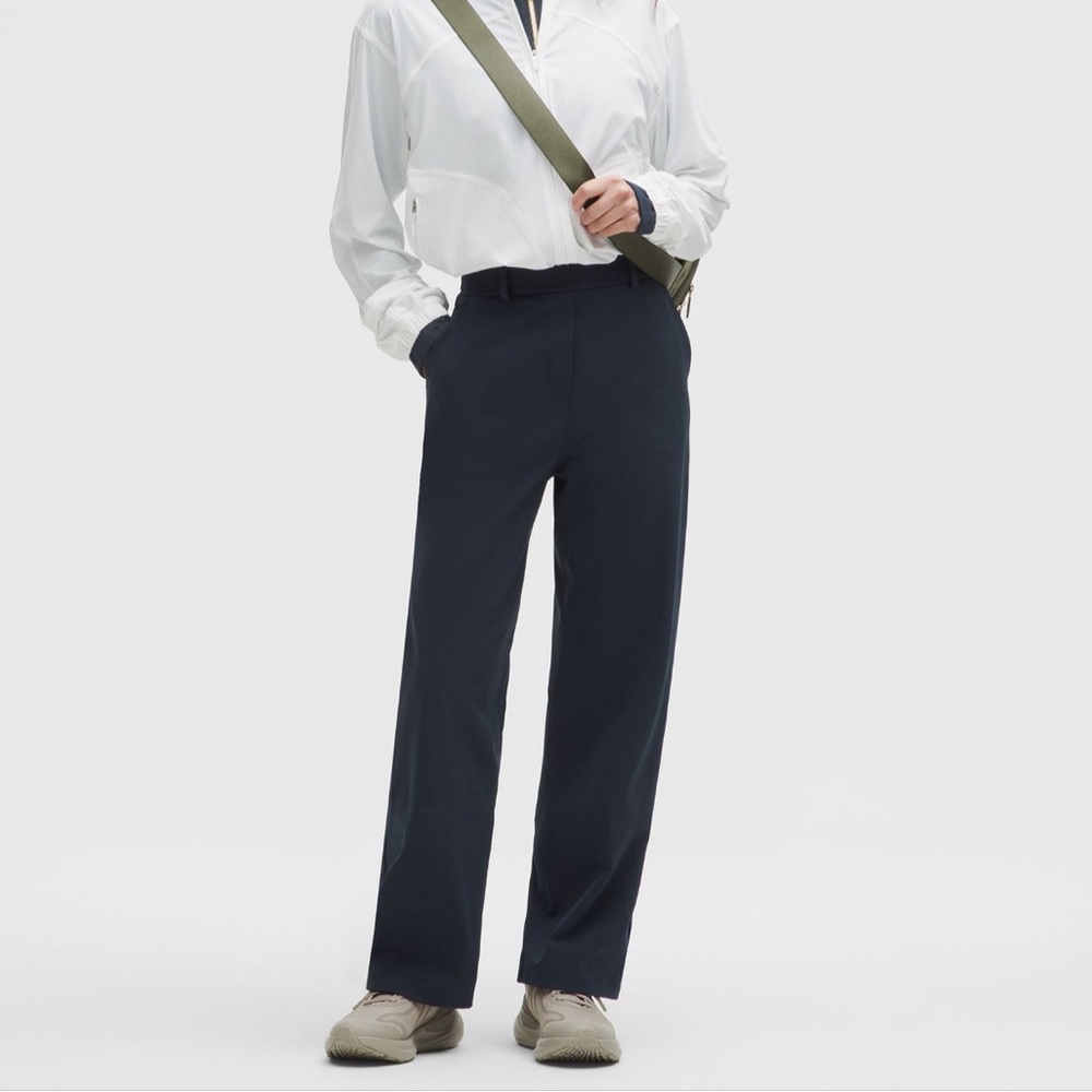 Lululemon Daydrift Straight Leg Trouser - Size XS, Navy